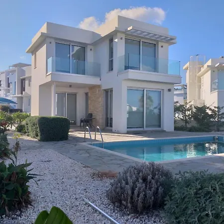 Aqua Luxe Konnos Ayia Napa With Sea View プロタラス